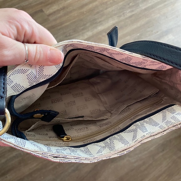 Authentic Michael Kors crossbody.  Great shape. - Picture 3 of 3